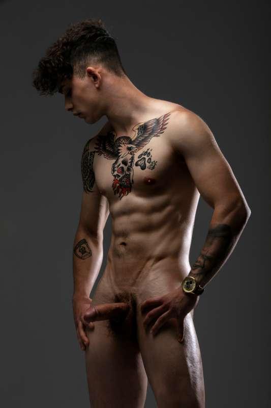 the first hard pics of @its.asier 🧨🔥