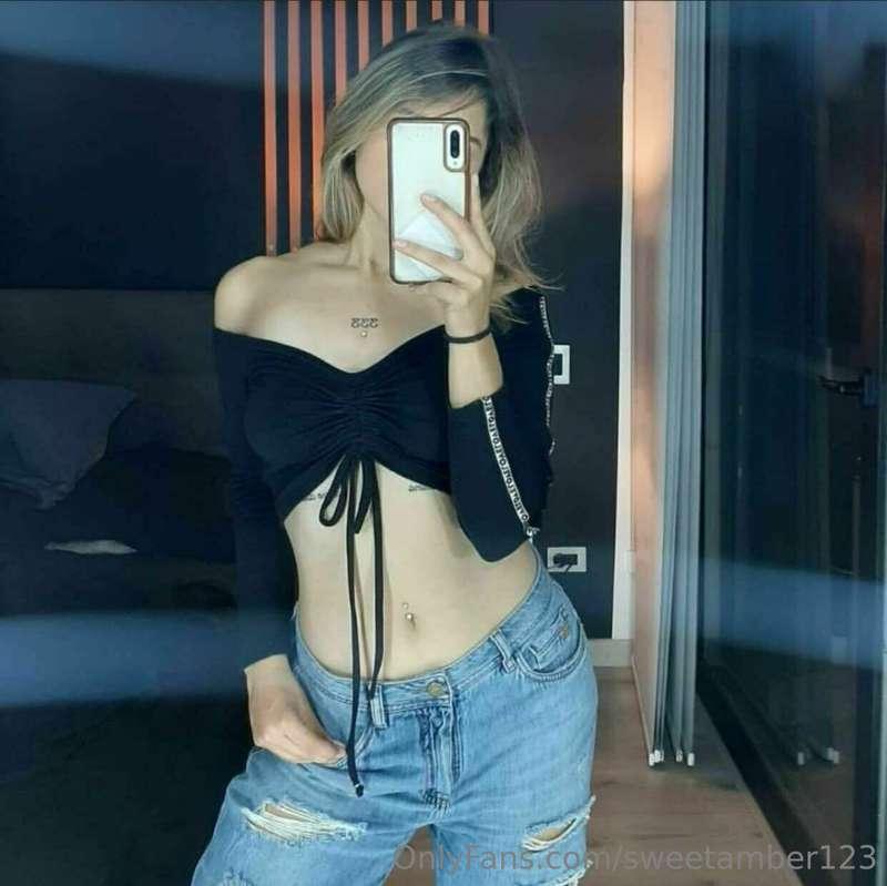 Outfit checking 😁🥰