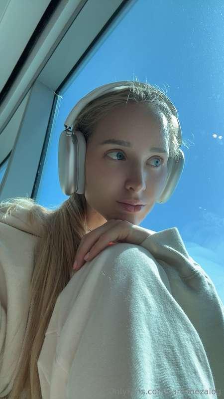 carolinezalog image #0