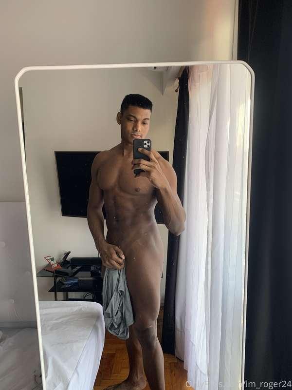 😈