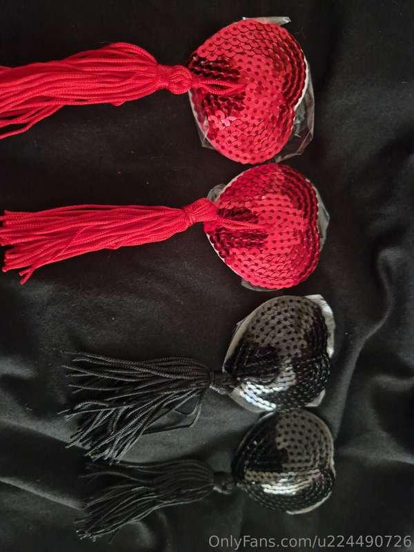 Which colour would u like to see me put on my tits and play ..