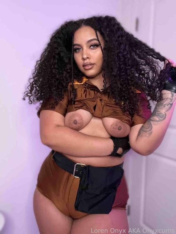 onyxcums image #0