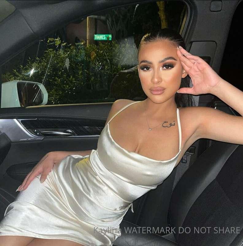 Giving you the look fr
