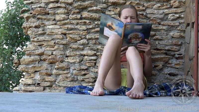 pilgrimgirls image #6