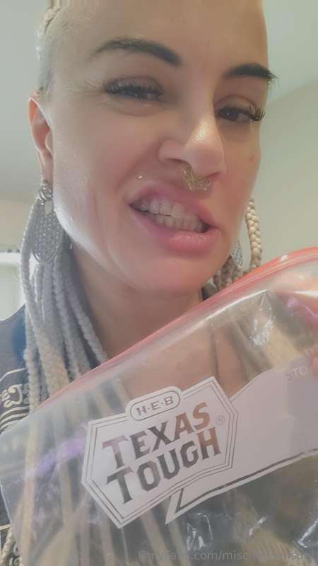 Deep in the 🎨 of 🇨🇱 🤍