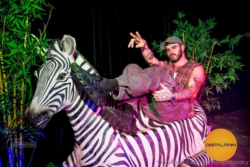 all the clubs in SF have a zebra in them fyi