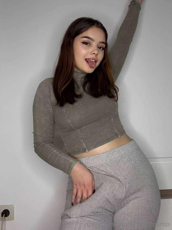 𝐅𝐑𝐄𝐄 𝐒𝐔𝐁👉 @krisskisses🙈🔞Gorgeous doll for your hot desires @..