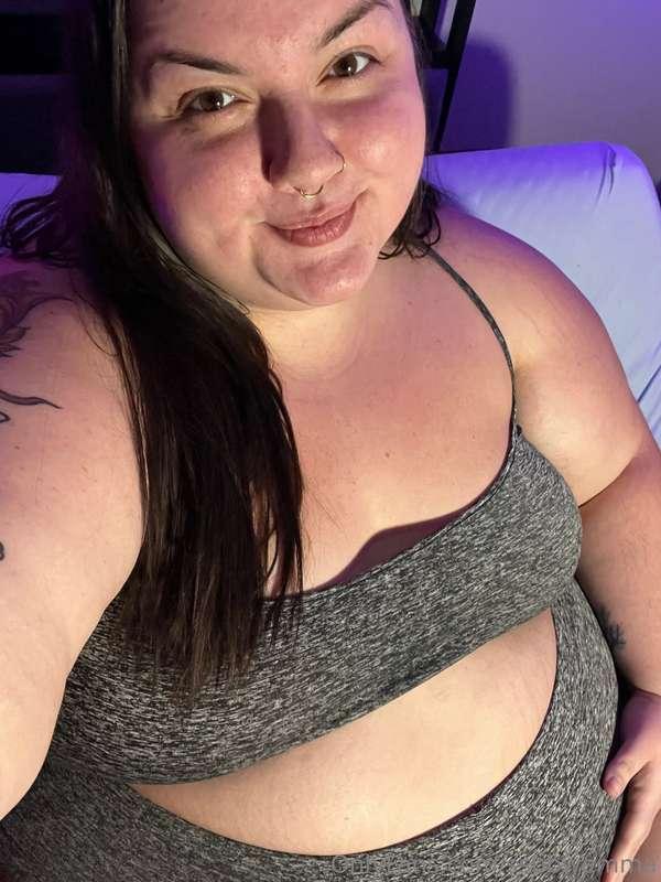 I’m looking so massive no matter what angle I’m taking the p..