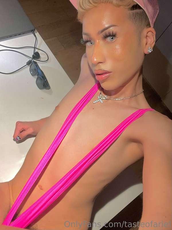 Pink Friday 💒🧸💫✨ @tasteofariel