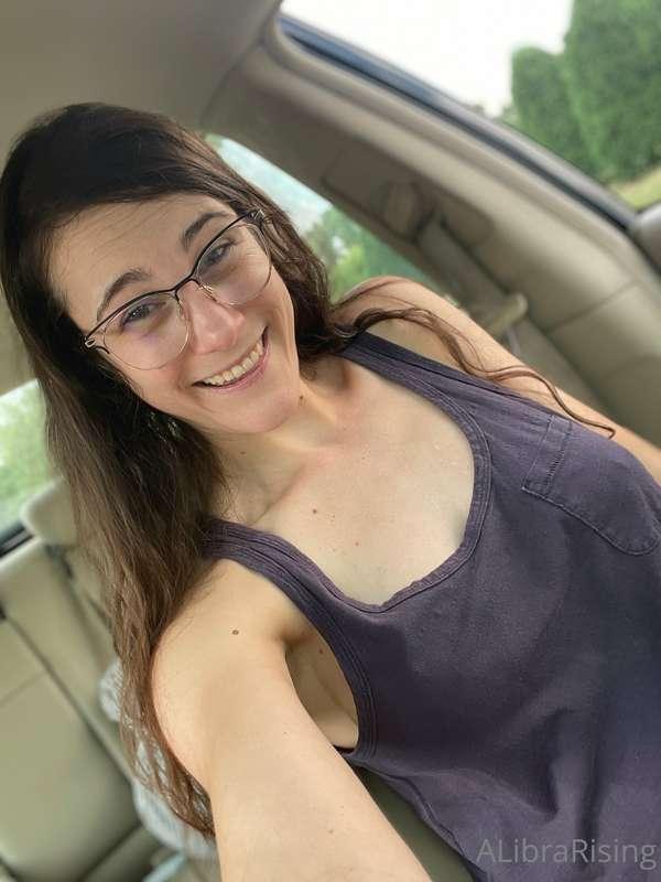 Cute car selfies from earlier! I get nervous about a fellow ..