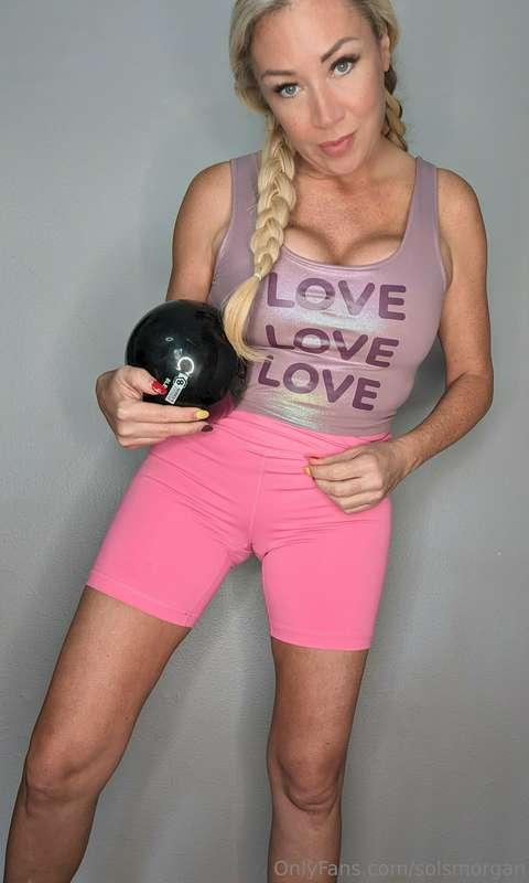 Do you think I'm sexy in my exercise outfit?