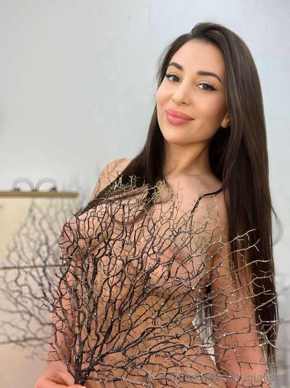 Hi i'm @doralovesyou🫦
💦🍌 play with me, my mouth is open for ..