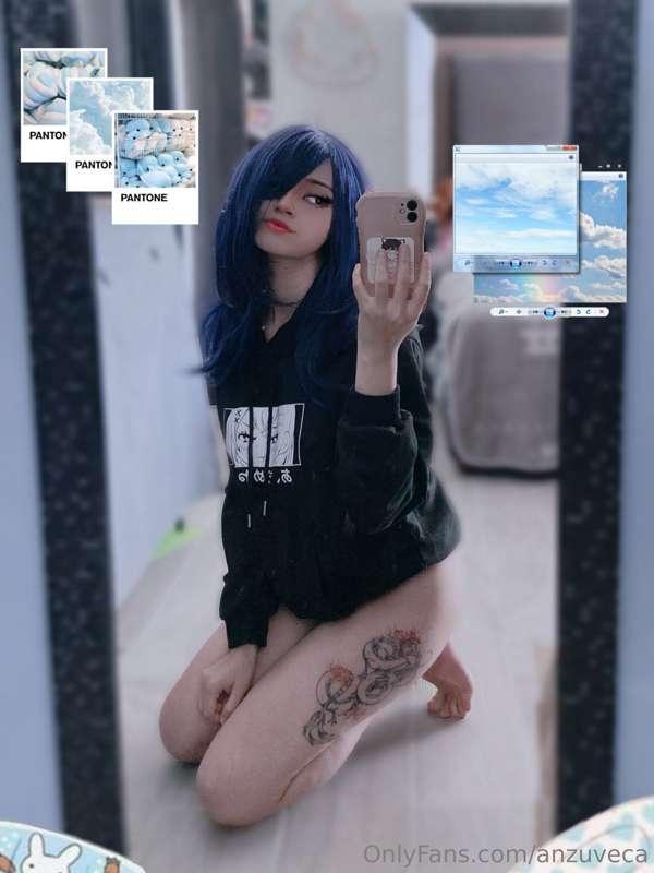 Desliza para levantar la sudadera 👀