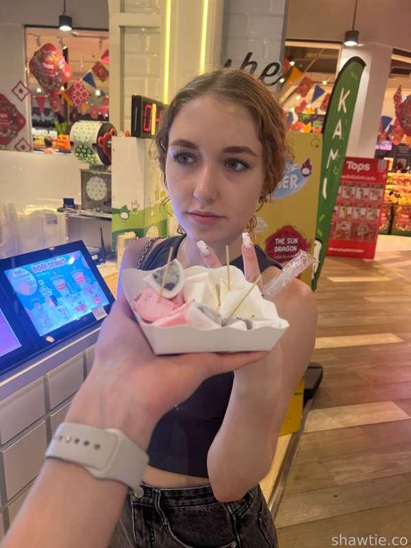 shawtiee image #0