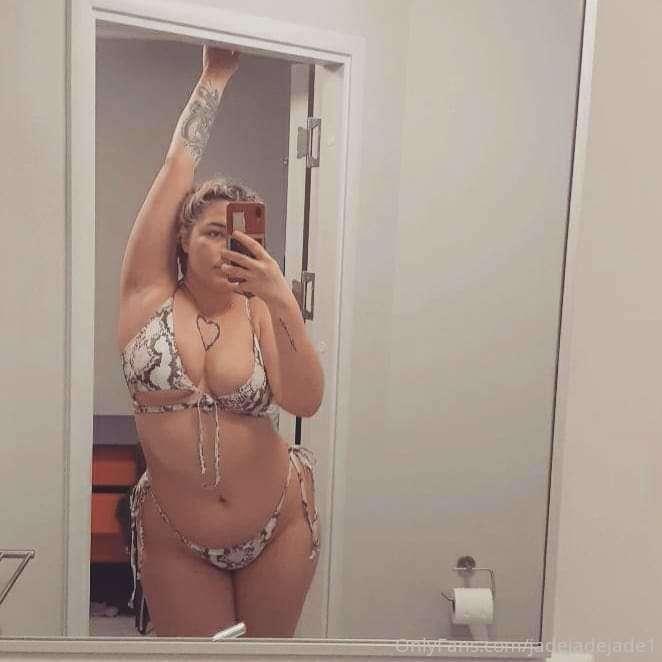 This bikini makes me feel so sexy! Love it 😍