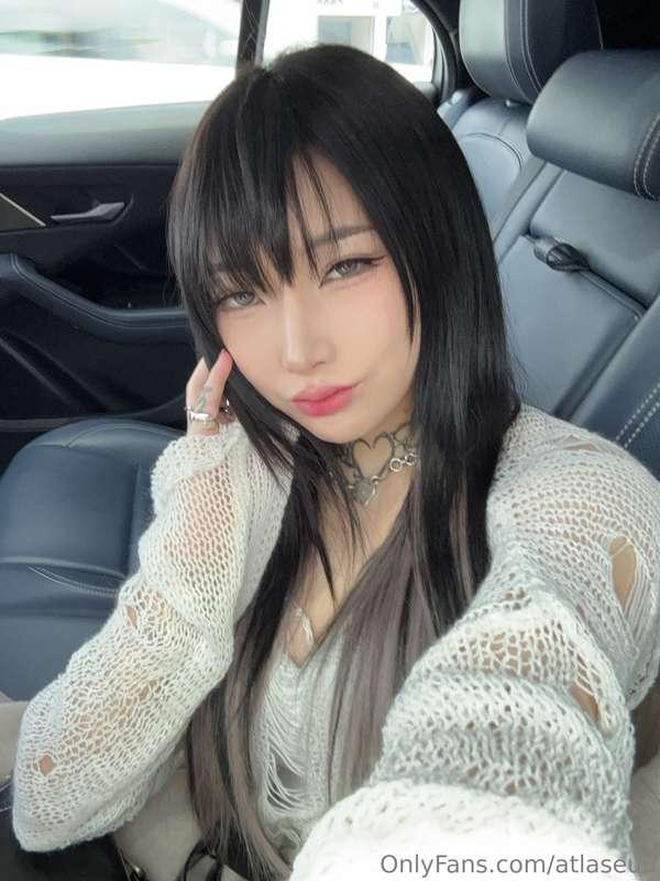 Do I look cute? 🥰