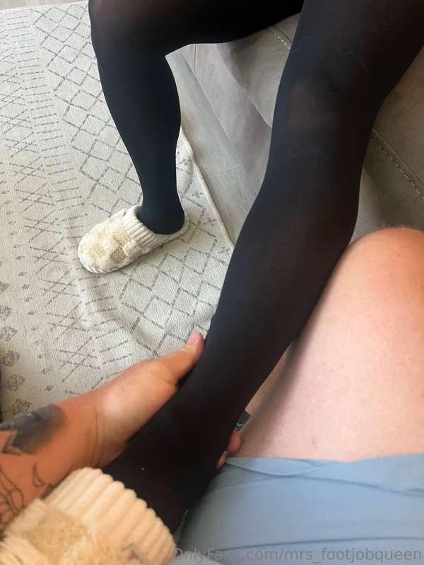 mrs_footjobqueen image #12