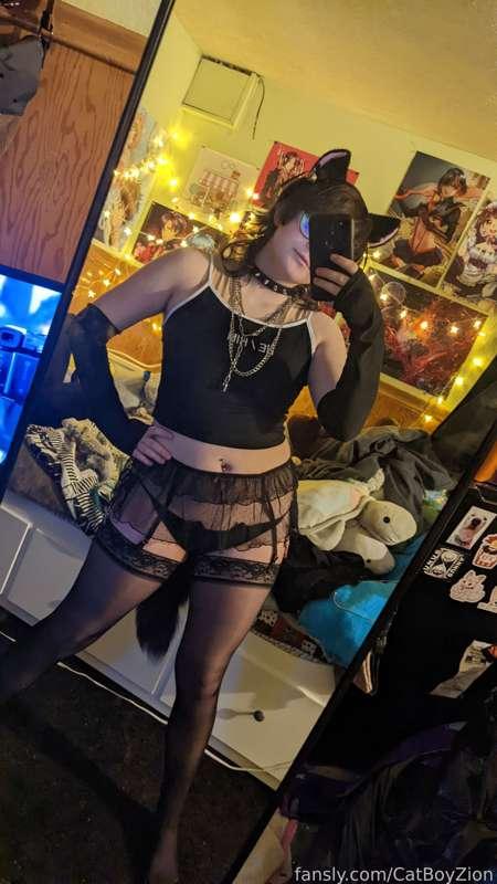 Some cute outfit pics ❤️ wanted to do some more lewd stuff 