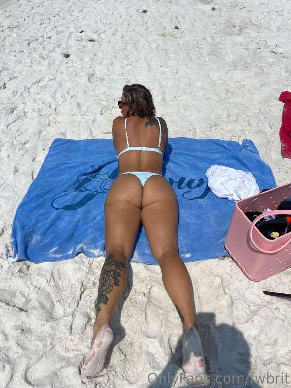 Beach living 🏝️