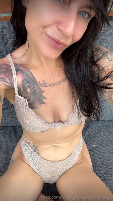 @bylicz" Seduction is an art — welcome to my gallery ✨Privat..