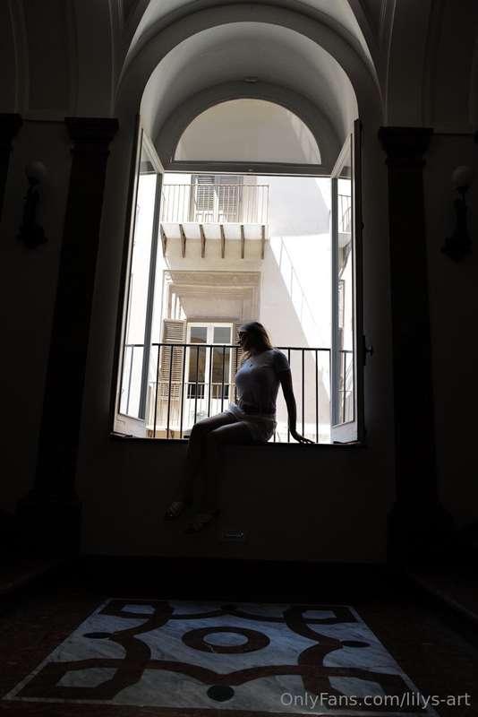 A pose so captivating, it’s impossible to resist… are you re..