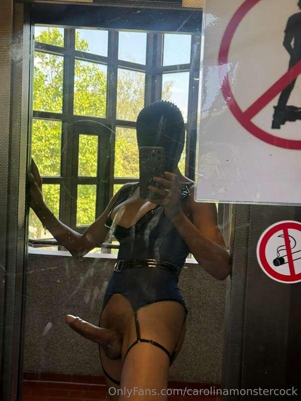 Im a crazy person and this time I got on an elevator determi..