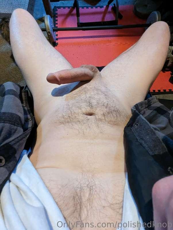 My cock is begging to be played with but I have work to do 🥵
