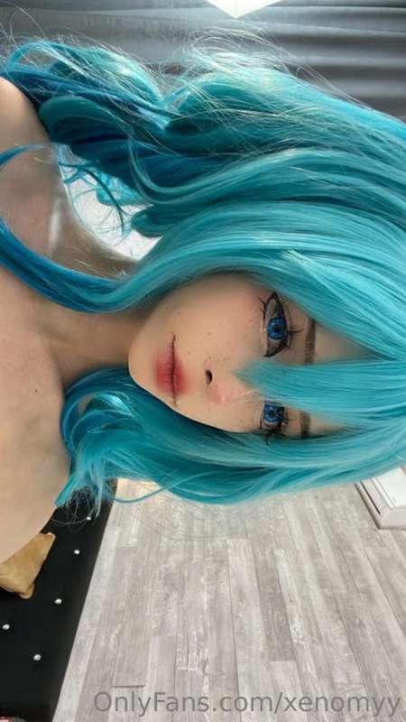 Blue fits me well ?😈