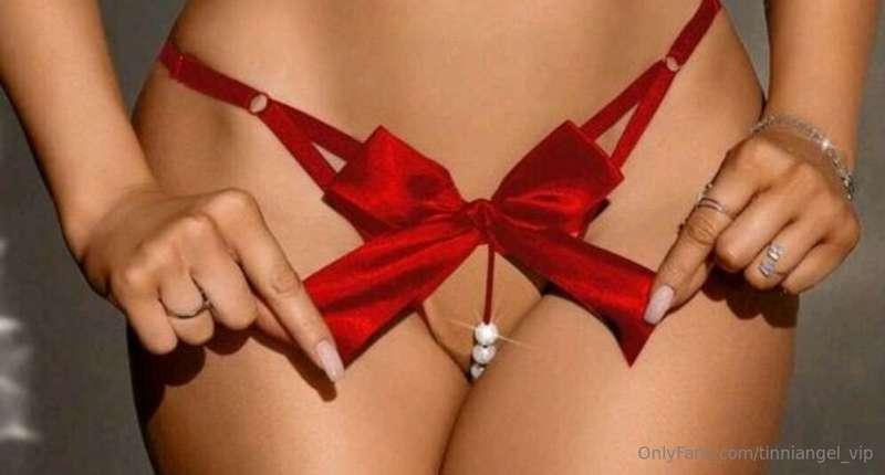 My dears, as usual before the holidays I make a small wish l..