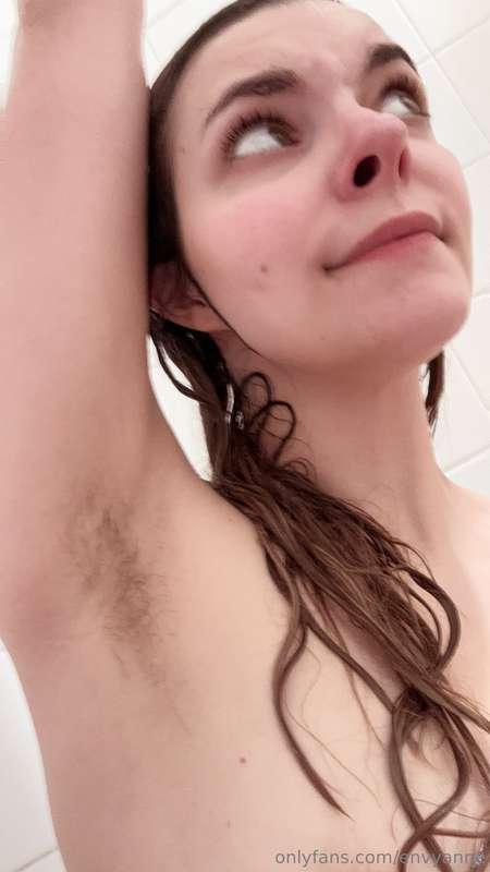 I was asked to grow my armpit hair for a month! 😎✌🏻 welp! He..