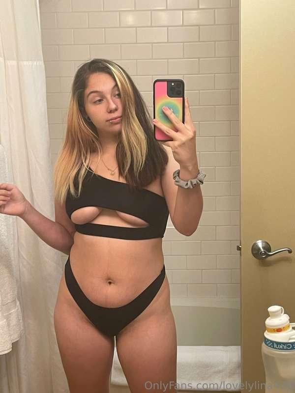 lovelylina420 image #0