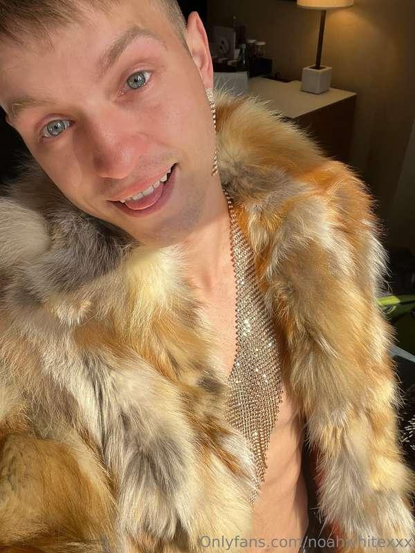 Why is fur so hot to me