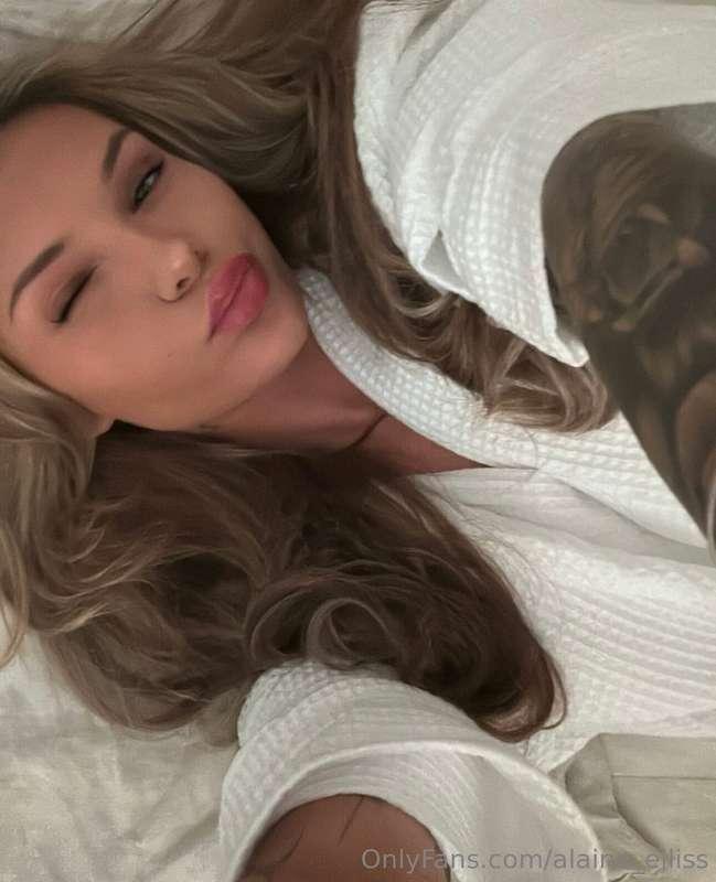 alaina_elliss image #0