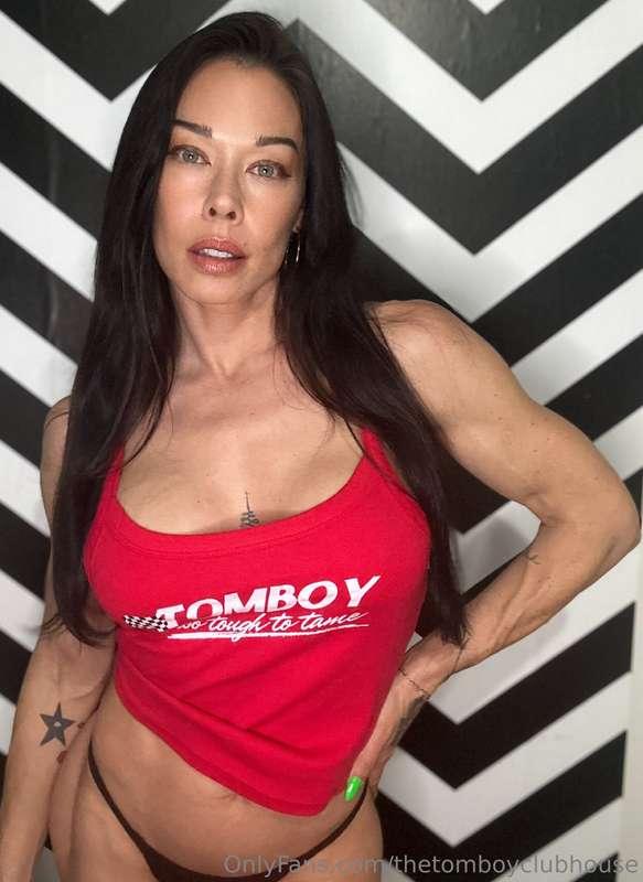 Too tough to tame #tomboy💋