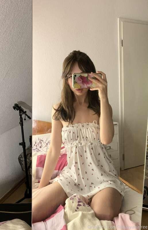 Being clothed sucks...🙄