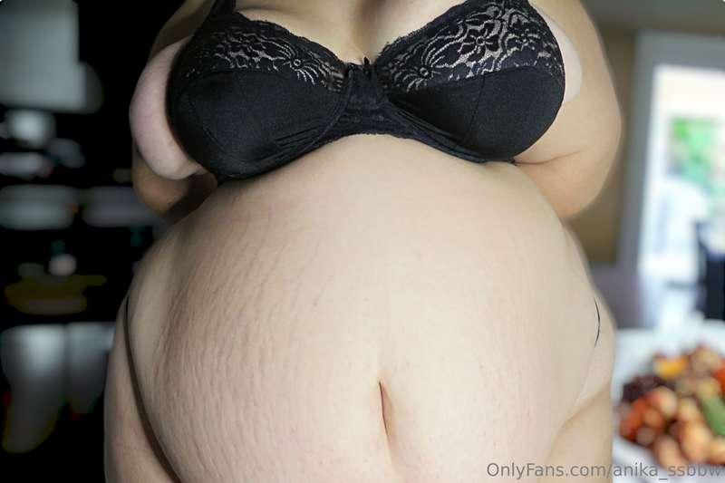Time for eating is always the best time for me! My stomach i..