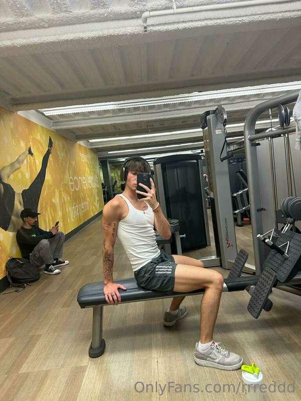 Who's joining me for a sesh after my workout?