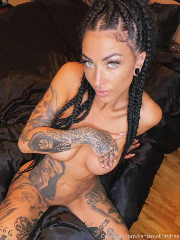  I want you so badly right now...💦🖤