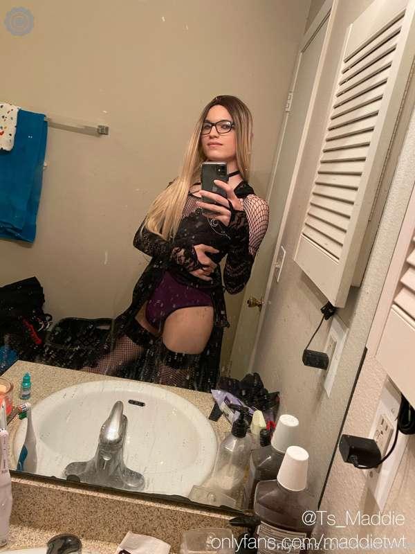 More of my Halloween costume!!! I was at a party and I thoug..