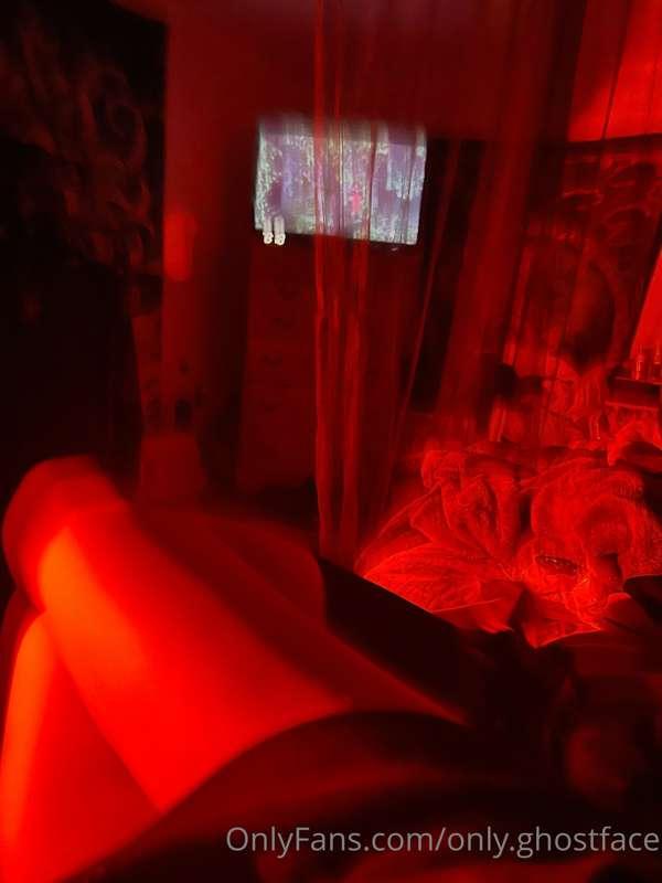 wanna watch friday the 13th and fuck? 😏