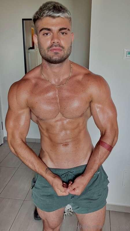 Per video più spinti scrivimi in privato 😈😝