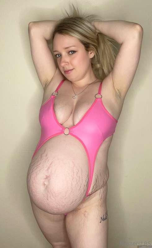 Do you love my pregnant body? 