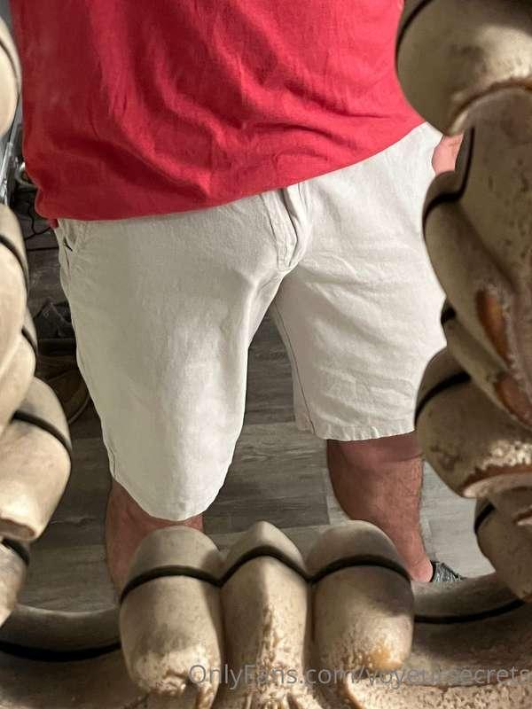 It’s okay to go in public like this right? Going commando. L..