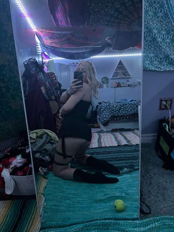 janie_c image #0