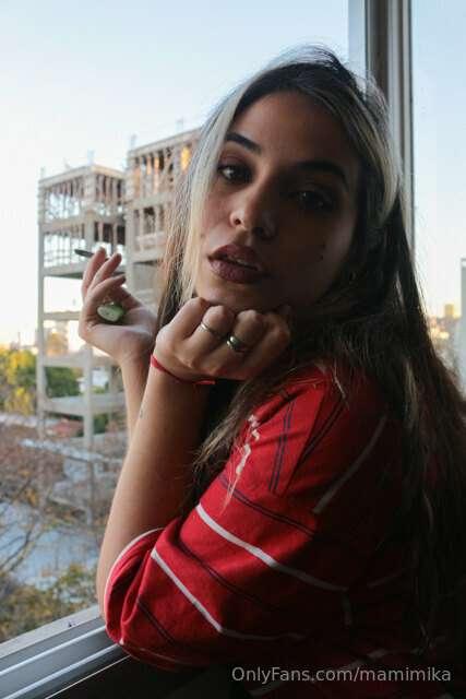I found this memory of the pandemic 😶‍🌫️ my look changed so ..