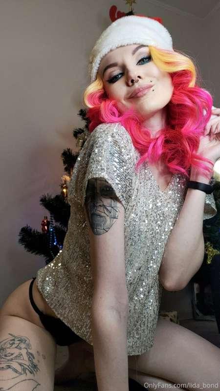 Merry Christmas to everyone, who celebrates it today! 🎄🎅🎉🥳