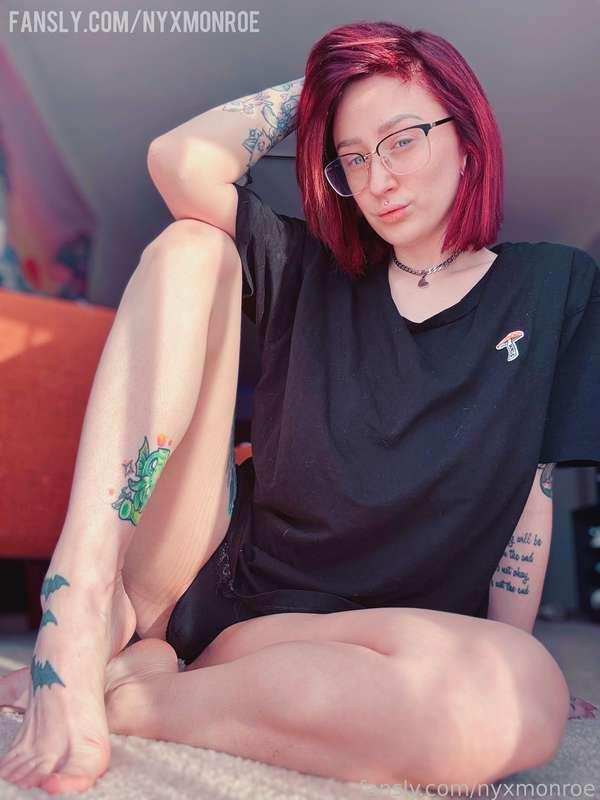 Some casual nudes 💕

#RedHair #Tattoos #Petite #BigTits #Piercings #Glasses