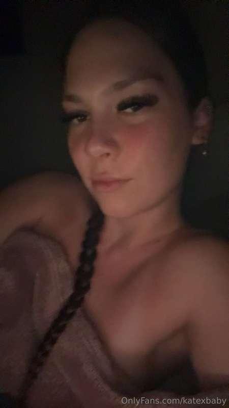 You wanna come to bed with me baby xo