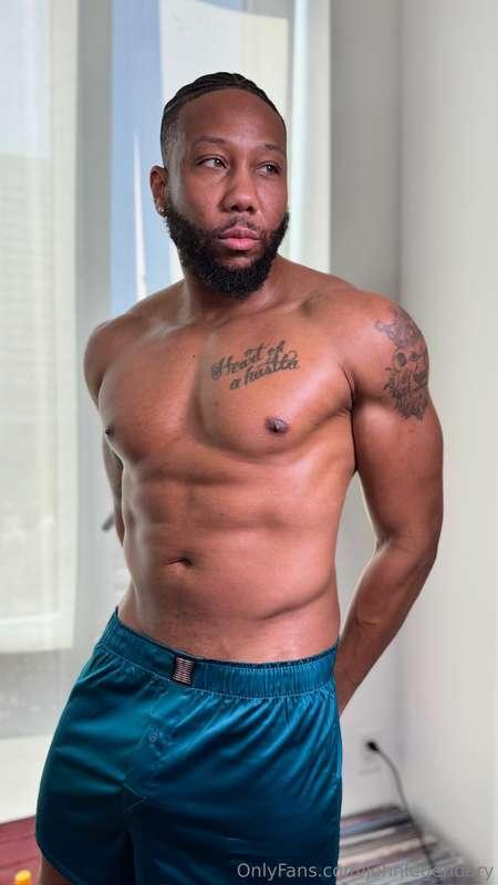 i'm around to chat on my VIP go there now @mrlegendaryvip 