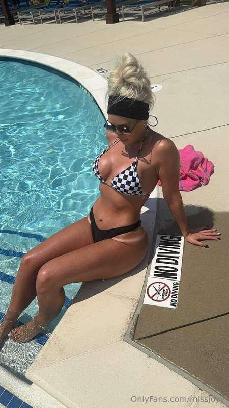 Did you wake up with a thick throbbing cock ready to fuck me..